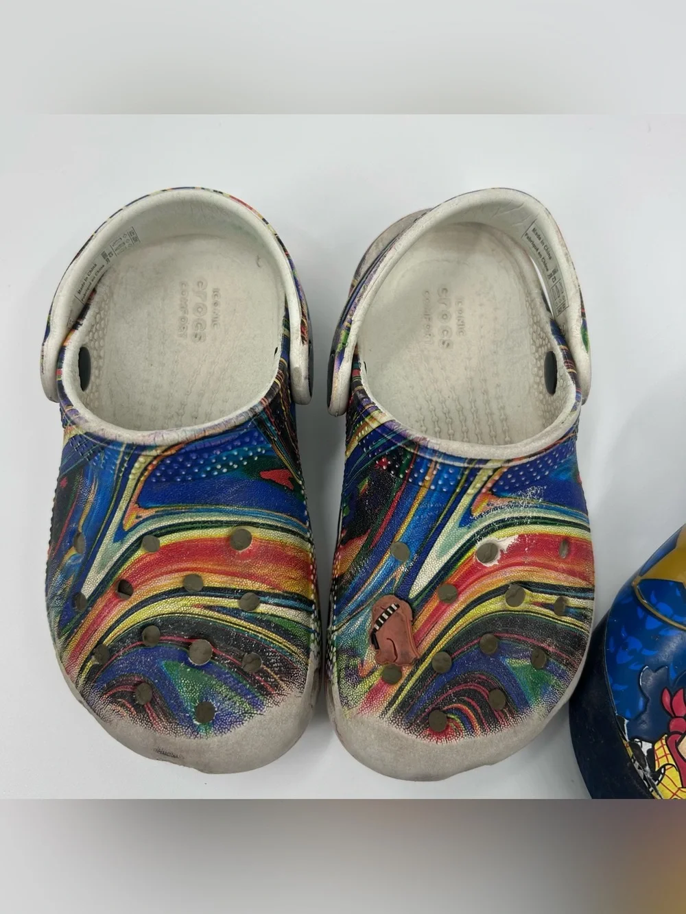 CROCS two pair